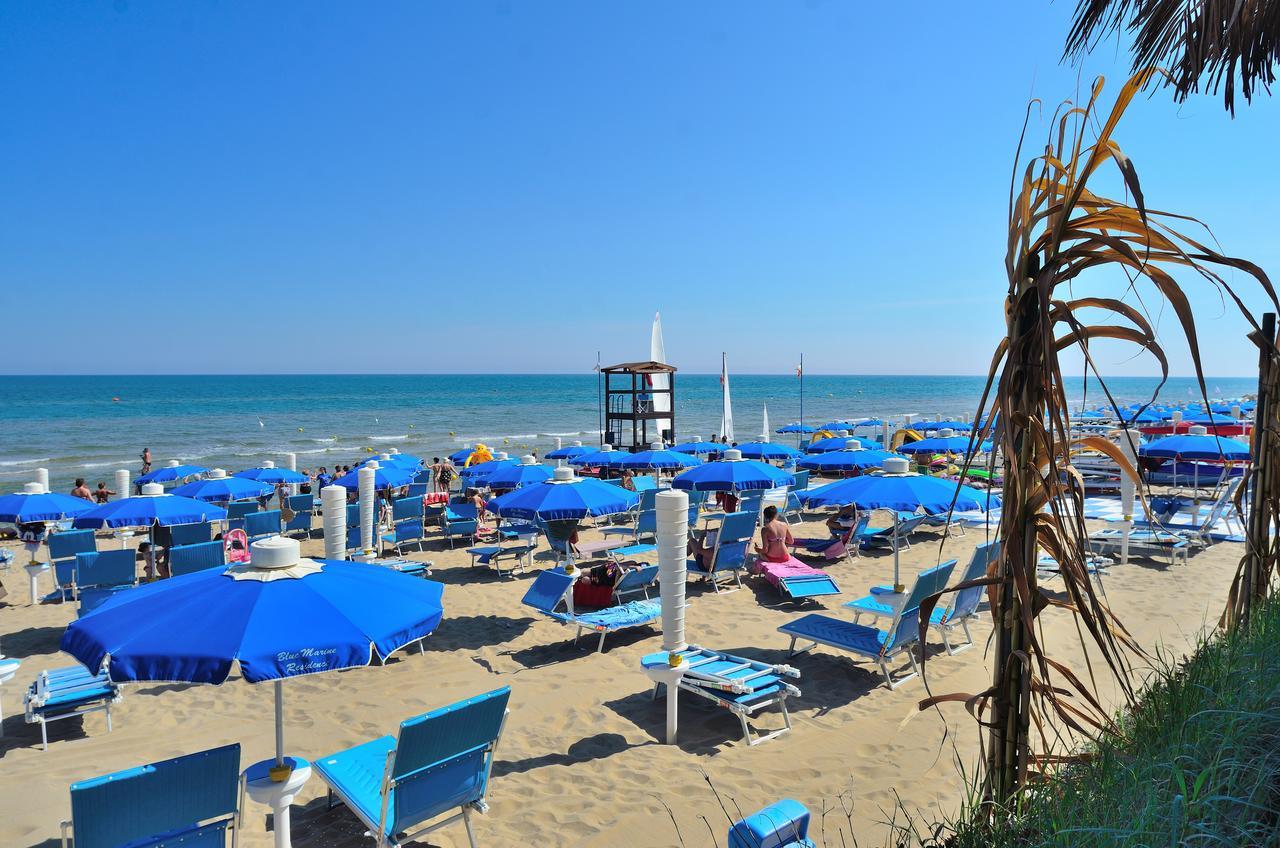 Blue Marine Village Rodi Garganico Esterno foto